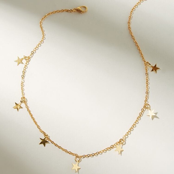 ONE LEFT✨NEW Gold Dainty Star Choker - Picture 2 of 4